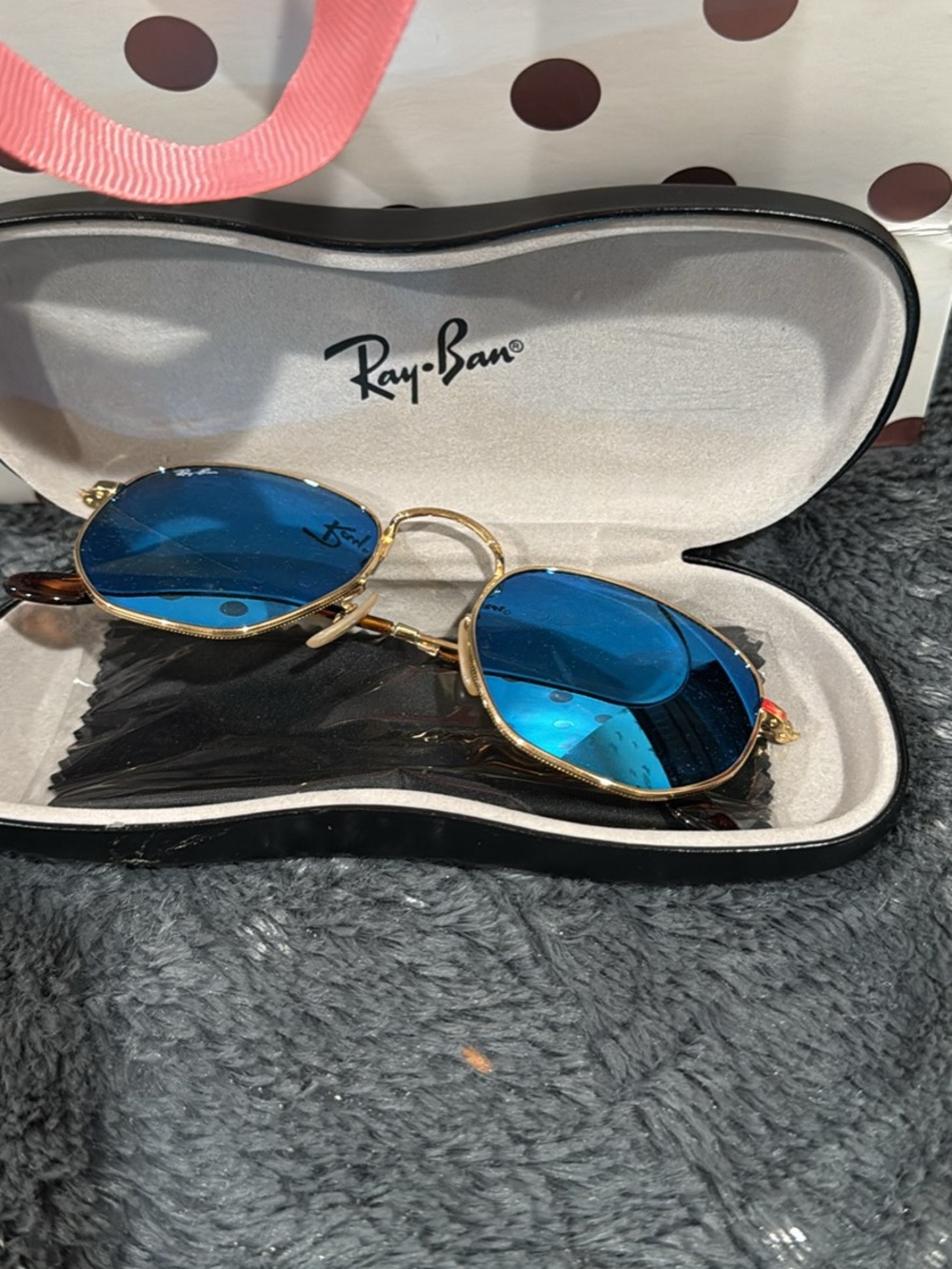 Ray-Ban Men Gold Frame Blue Lens Round Sunglasses